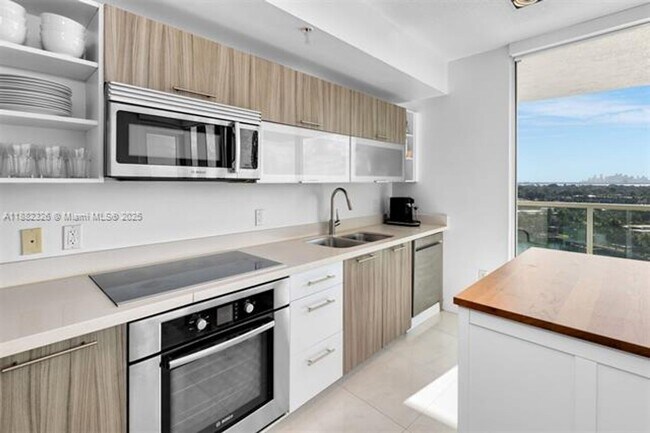 Building Photo - 6700 Indian Creek Dr