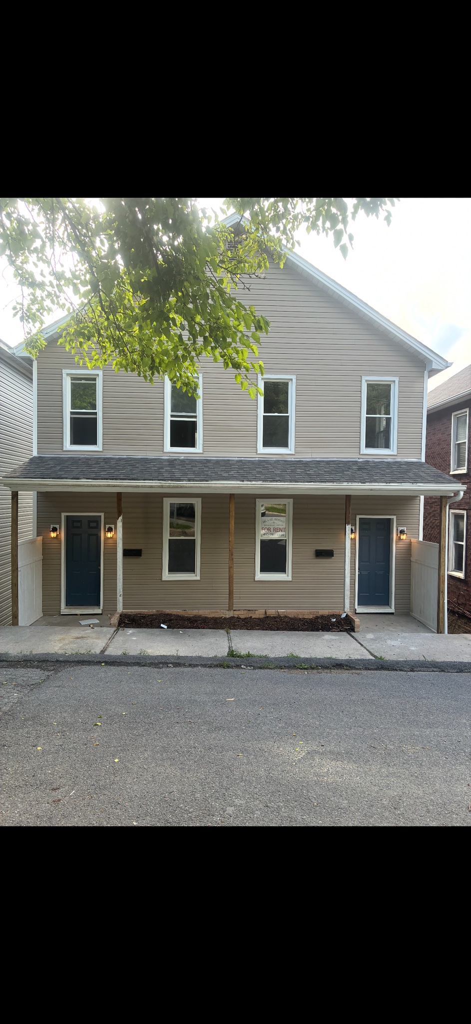 Building Photo - 405 Ascension St
