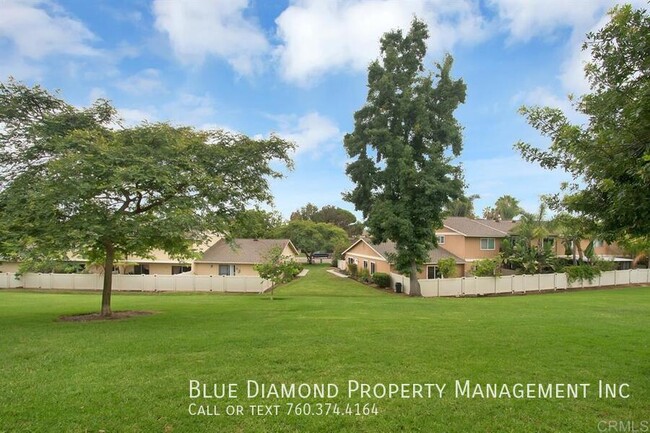 Building Photo - Cozy 3 BR, 2 BA townhome in Encinitas