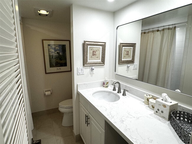 Building Photo - 951 De Soto Rd