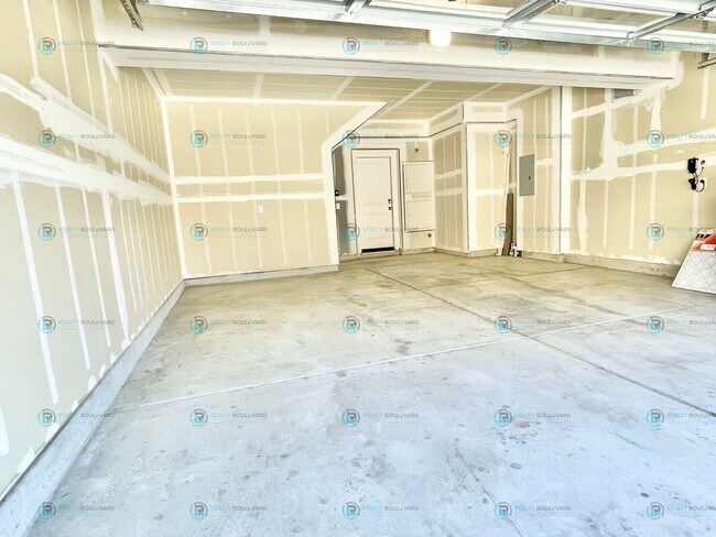 Building Photo - 1815 Dark Horse Rd