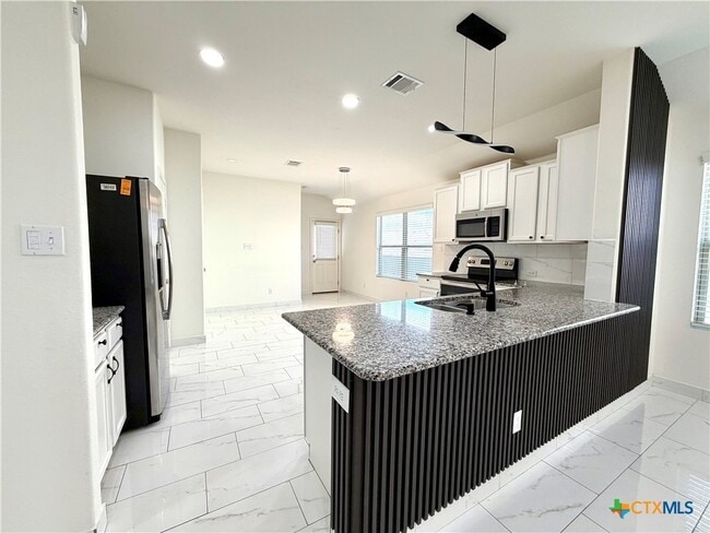 Building Photo - 216 Star Pass