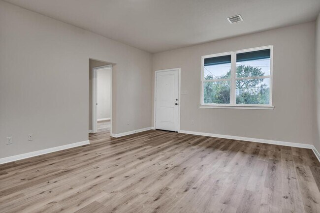 Building Photo - 217 MLK