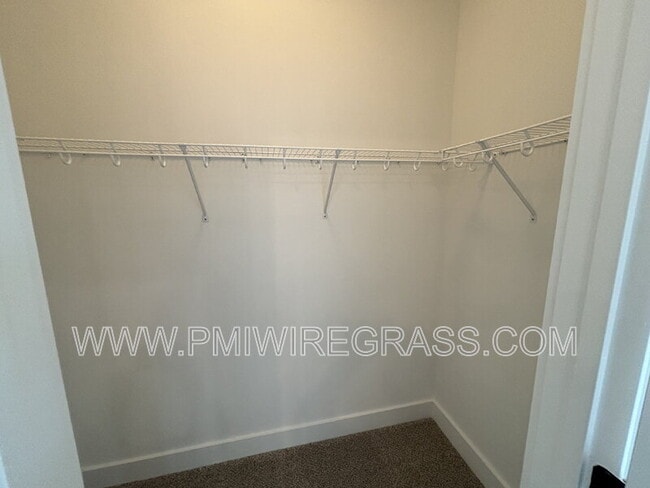 Building Photo - 106 Jennie Dr