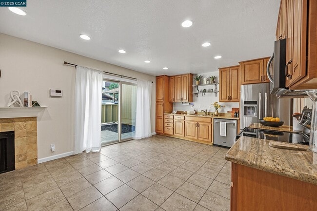 Building Photo - 1668 Parkside Dr