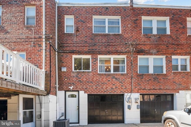Building Photo - 5461 Quentin St