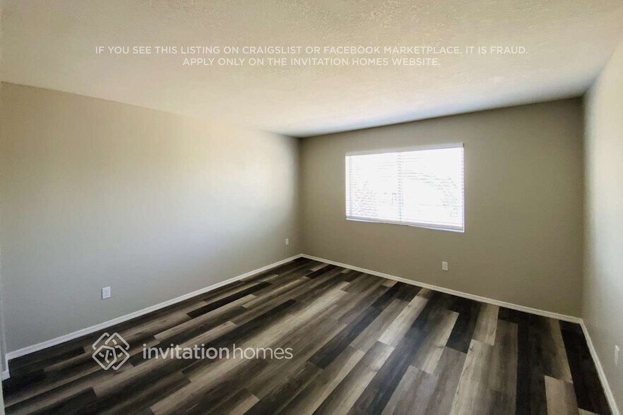 Building Photo - 1808 W Curry Dr