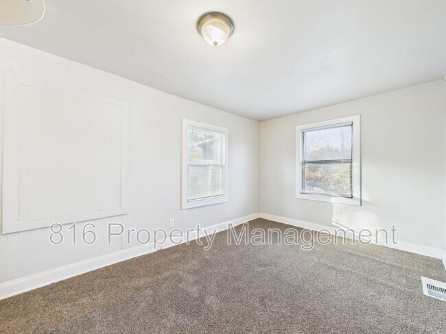 Building Photo - 4036 Cleveland Ave.