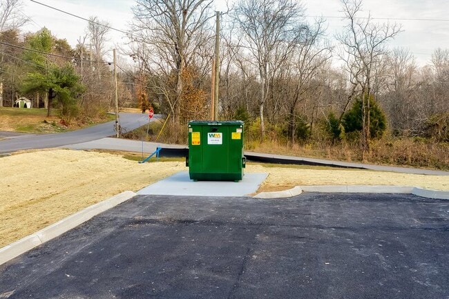 Building Photo - 454 E Norton Rd