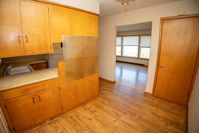 Building Photo - 710 Jackson St