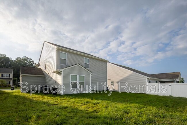 Building Photo - 250 Baybrook Ln