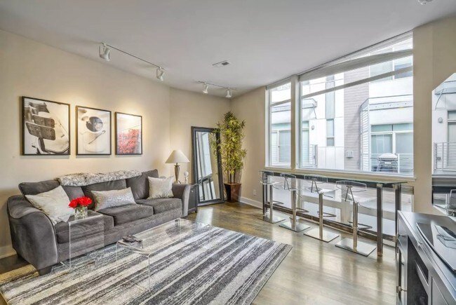 Building Photo - 2215 W 32nd Ave