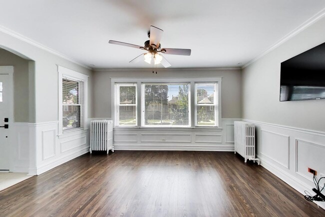 Building Photo - 7922 W Elmgrove Dr