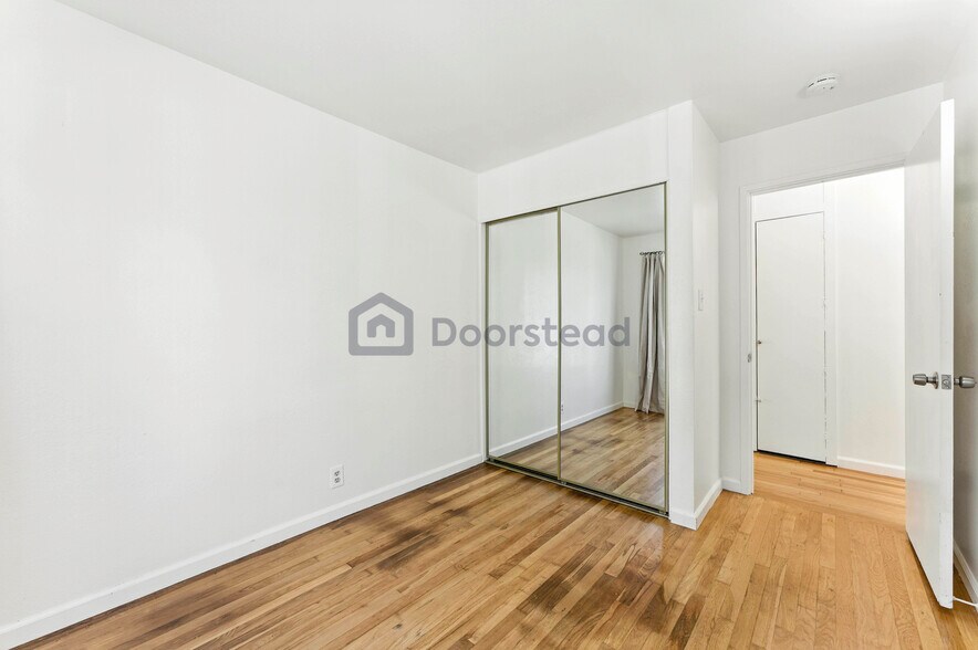 Building Photo - 4533 Utah Dr