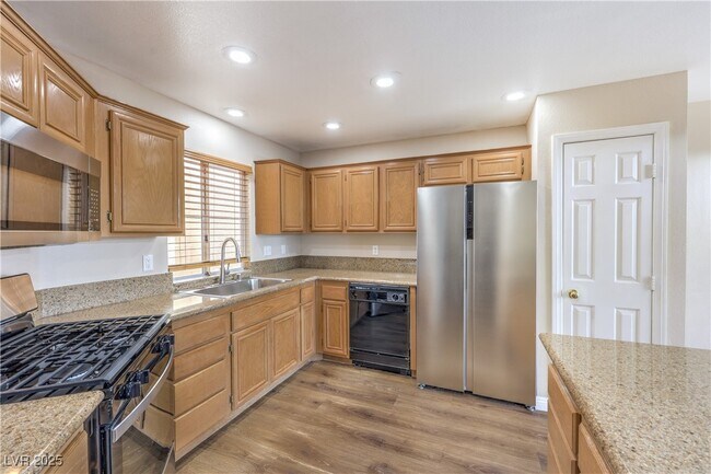 Building Photo - 1452 Rothwell Ct