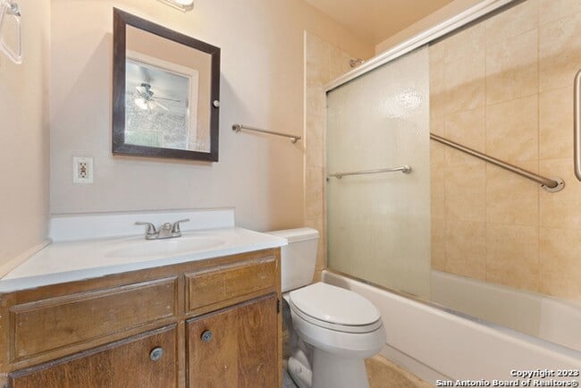 Building Photo - 626 Aviation Ave