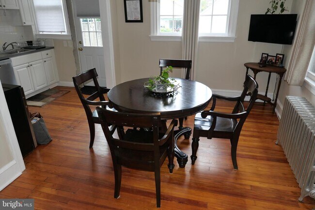 Building Photo - 2716 St Marys Rd