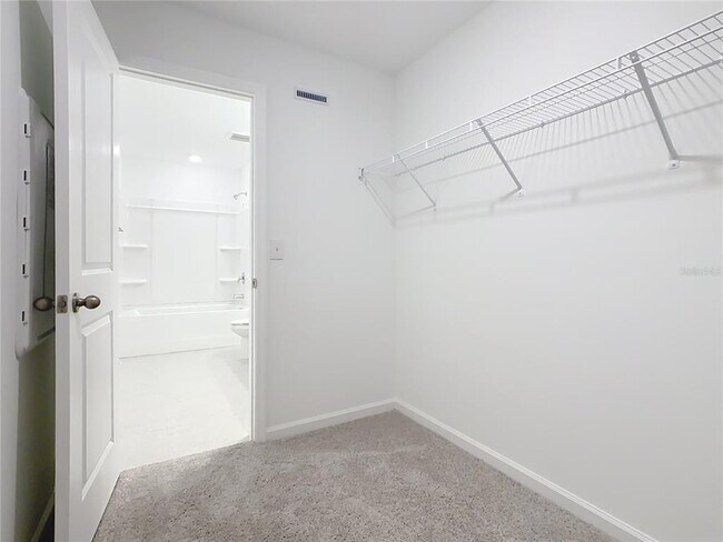 Building Photo - 3270 Vesara Dr