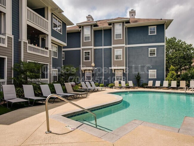 Building Photo - 424 Mather Green Ave