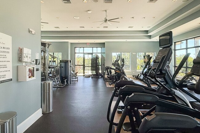 Building Photo - Stunning Country Club East Unfurnished Res...