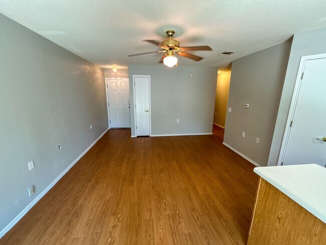 Building Photo - Cozy 3/2 house in Joseph Edward Subdivision