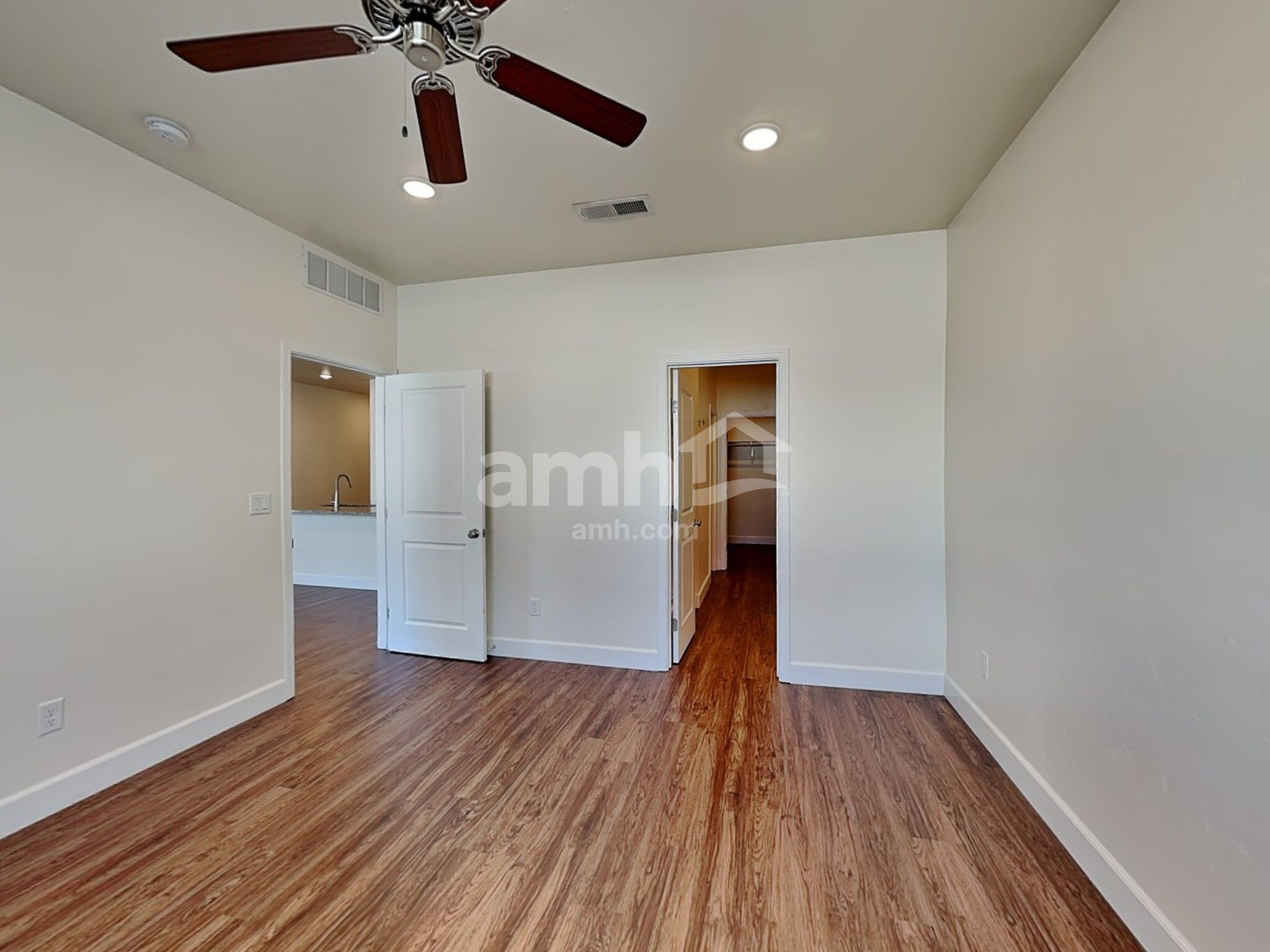 Building Photo - 5124 W Milliron Dr