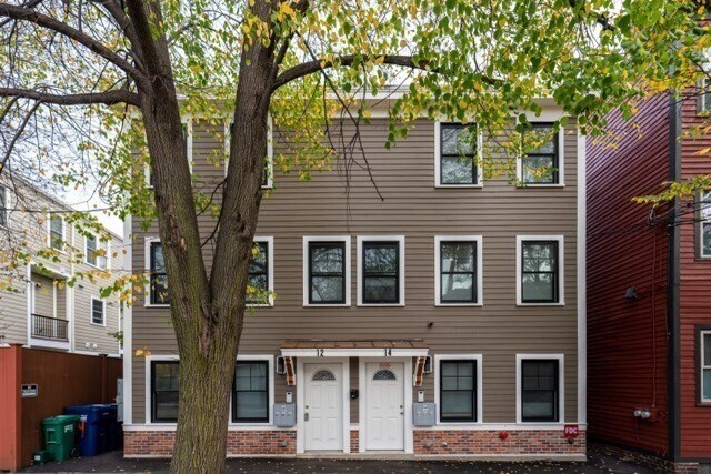 Building Photo - 17 Lopez Ave