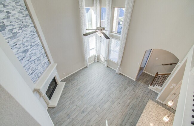 Building Photo - 29138 Crystal Rose Ln