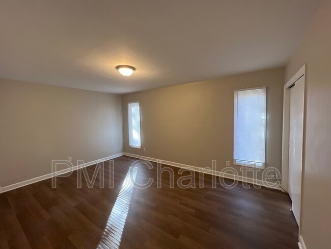 Building Photo - 4746 NC-73