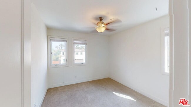Building Photo - 12073 Carabela Ct