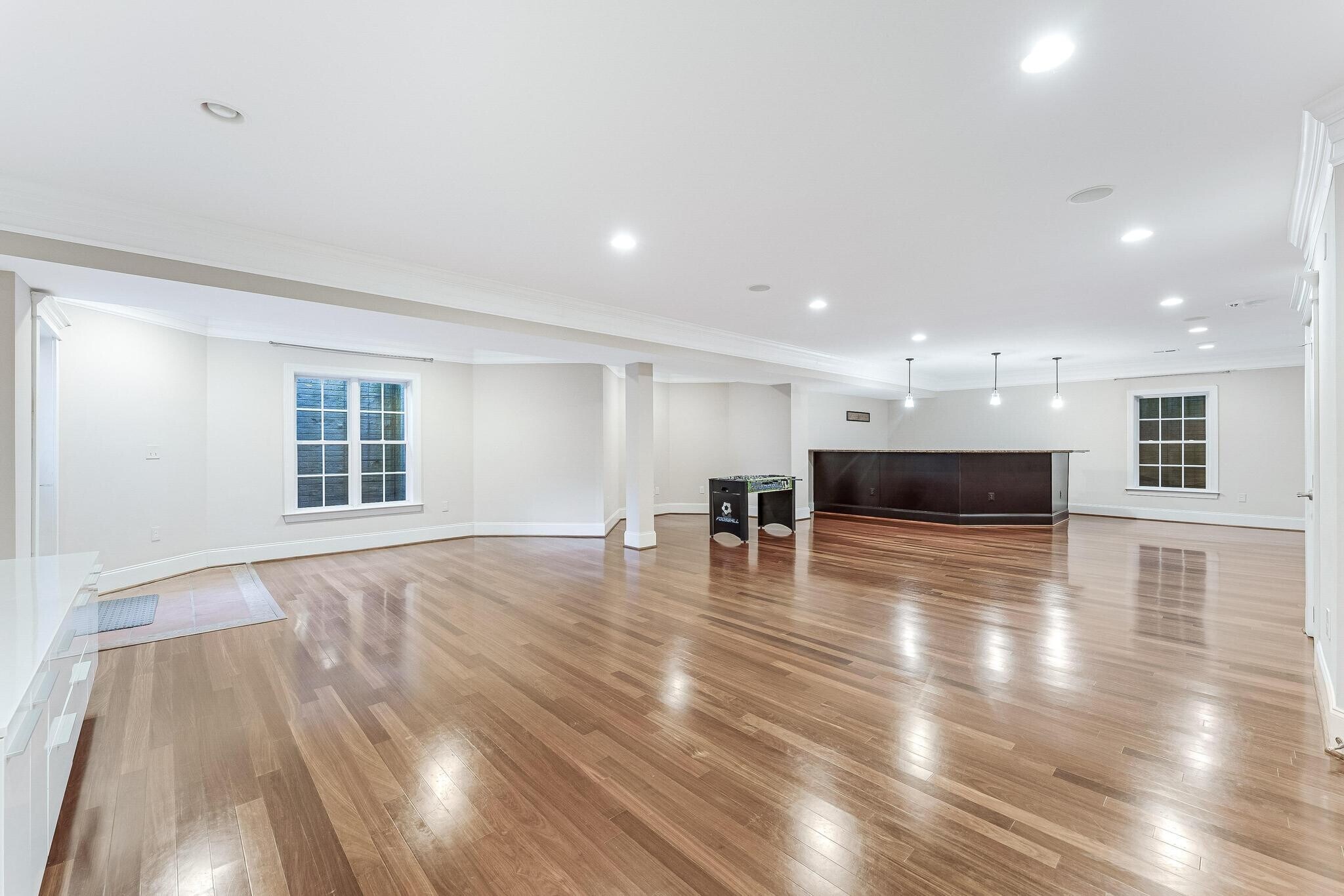 Building Photo - 829 Golden Arrow St