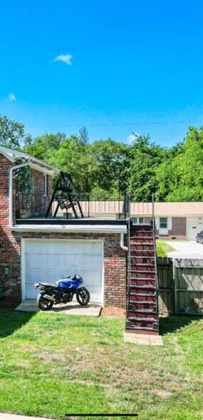 Building Photo - 107 Washington Dr