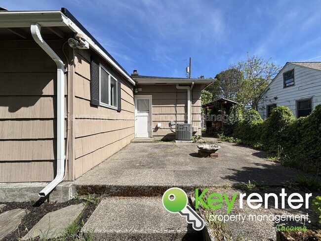 Building Photo - 6818 87th St SW