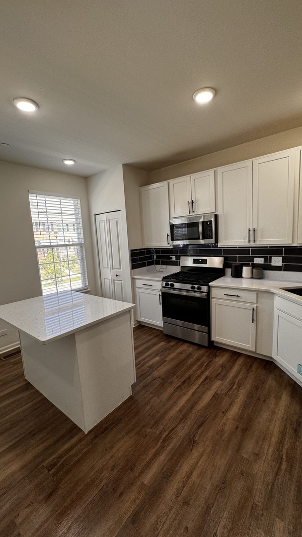 Building Photo - 1645 Sager Way