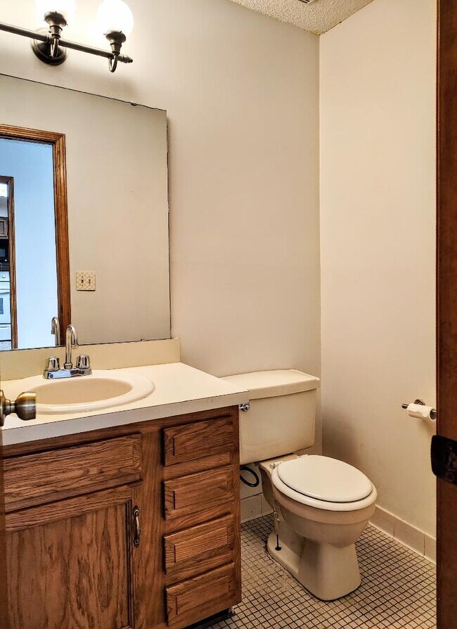 Building Photo - 3110 Paddle Creek Dr