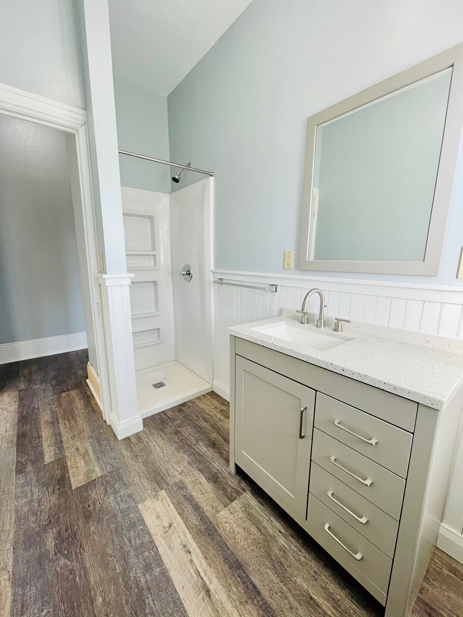 Building Photo - 33 Linden Ave