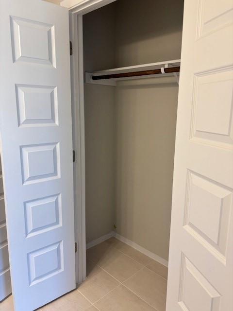 Building Photo - 404 Black Opal Dr