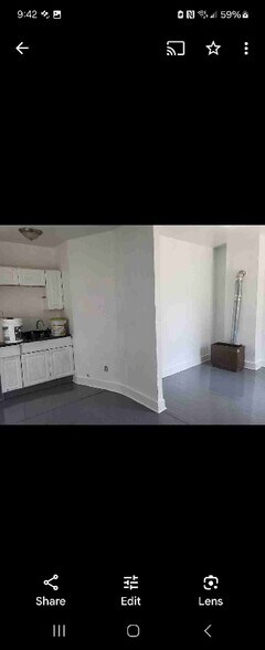 Building Photo - 246 Whitney Pl