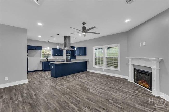 Building Photo - 2706 Hopkins St