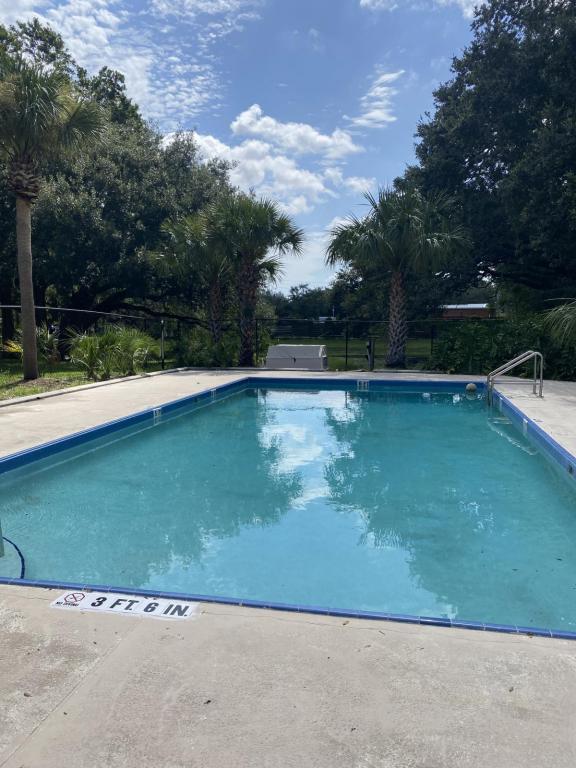 Building Photo - 1233 Sago Palms Blvd