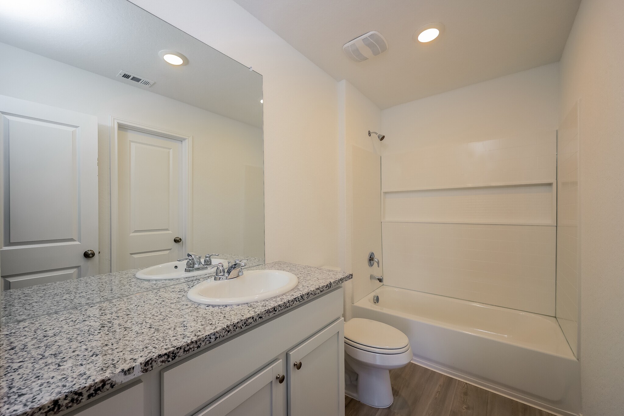 Building Photo - 8068 Nube Medina