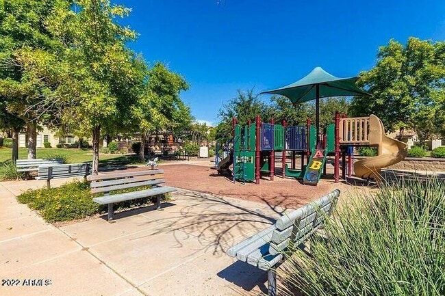 Building Photo - 4613 E Portola Valley Dr