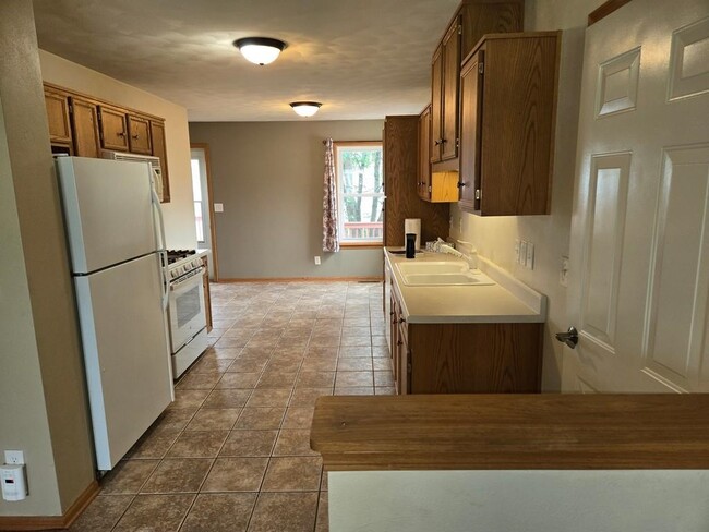 Building Photo - 5563 Stockton Dr