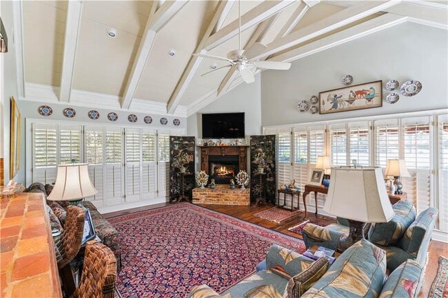 Building Photo - 125 Pine Valley