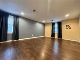 Building Photo - 1830 Main St