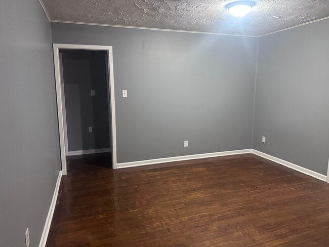 Building Photo - 5510 Ricky St