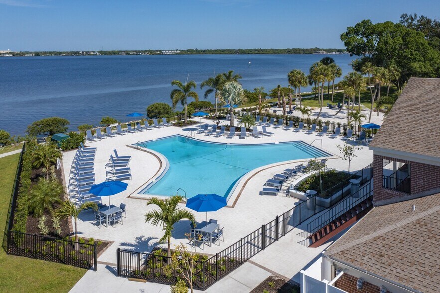 View Carlton Arms 5200 Riverfront Dr Bradenton FL 34208 Apartment