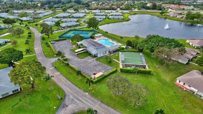 Building Photo - 14716 Canalview Dr
