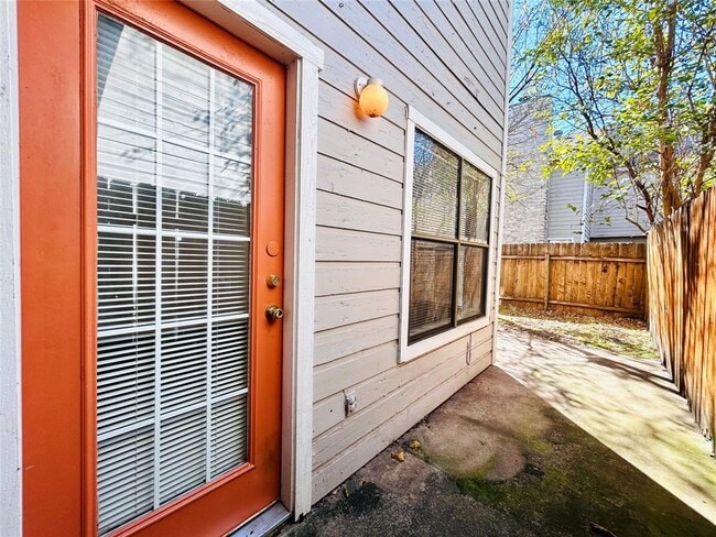 Building Photo - 8906 Schick Rd