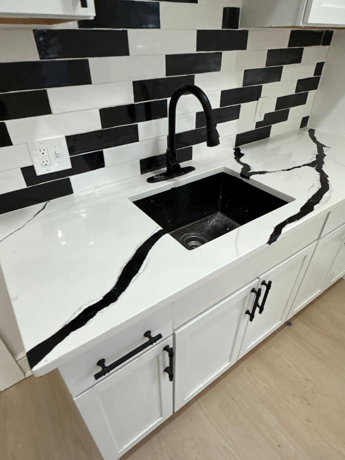 Building Photo - 1447 W 101st St